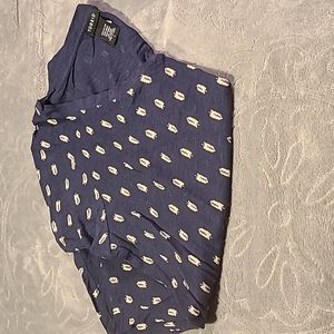 Torrid v-neck pocket T